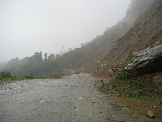 Rockslide on highway near Manabao